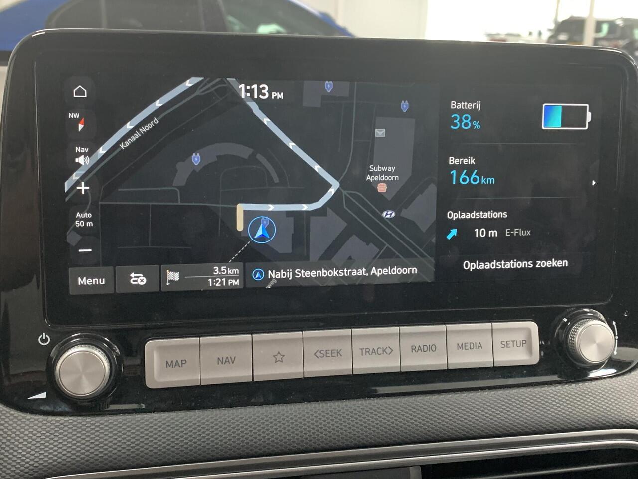 Hyundai Kona EV Limited 64 kWh SOH 96,8 % | NAVIGATIE | ACHTERUITRIJCAMERA | LEDEREN BEKLEDING