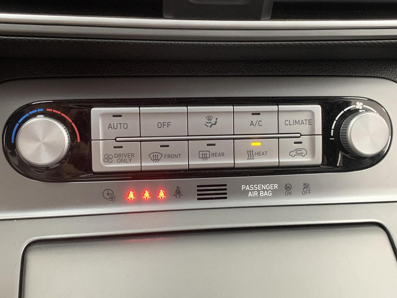 Hyundai Kona EV Limited 64 kWh SOH 96,8 % | NAVIGATIE | ACHTERUITRIJCAMERA | LEDEREN BEKLEDING