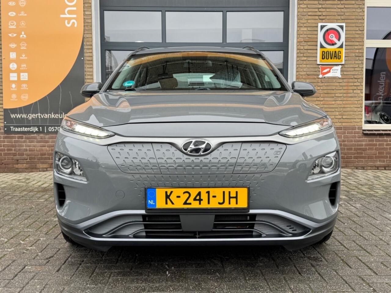 Hyundai Kona EV COMFORT 39 KWH ACC-CRUISE/CAMERA/LED/NL-AUTO/54.000 KM/SOH100%