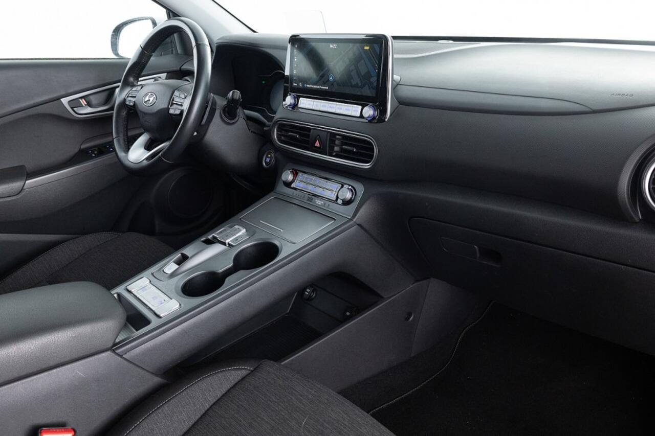 Hyundai Kona EV Fashion 64 kWh *SOH 100%* 3 Fase ? 1e Eigenaar