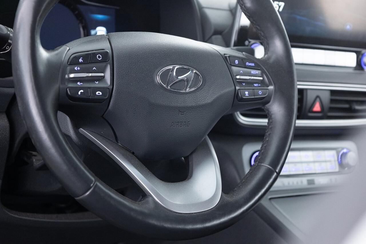 Hyundai Kona EV Fashion 64 kWh | NAVI | ECC | VELGEN | CAMERA | 94,6% SOH