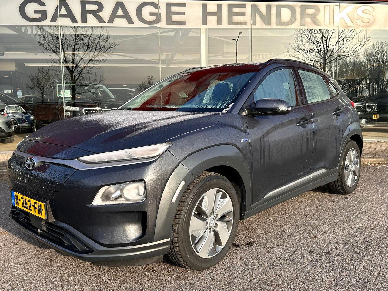 Hyundai Kona EV Comfort 64 kWh | SOH: 96,4% | 3 Fase |Warmtepomp | Navi | Adaptive CC | Climate |