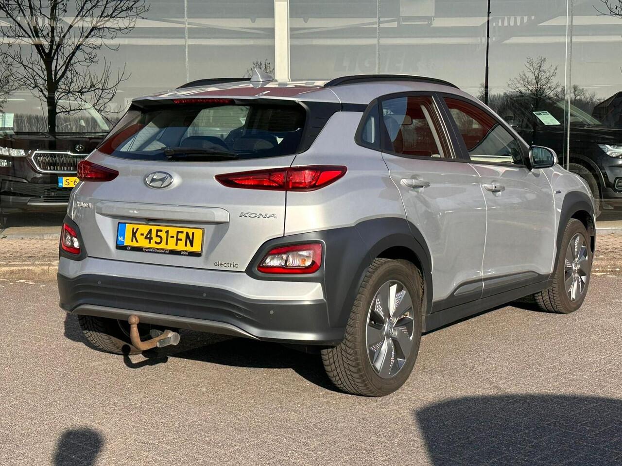 Hyundai Kona EV Comfort 64 kWh | SOH: 94,6% | Trekhaak | 3 Fase | Warmtepomp | Navi | Adaptive CC | Climate |