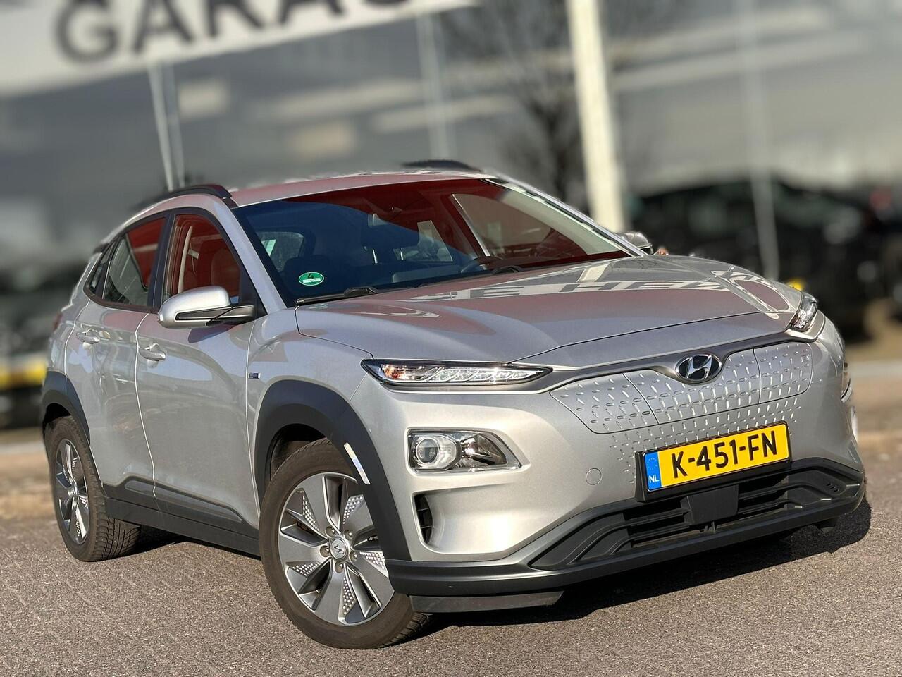 Hyundai Kona EV Comfort 64 kWh | SOH: 94,6% | Trekhaak | 3 Fase | Warmtepomp | Navi | Adaptive CC | Climate |