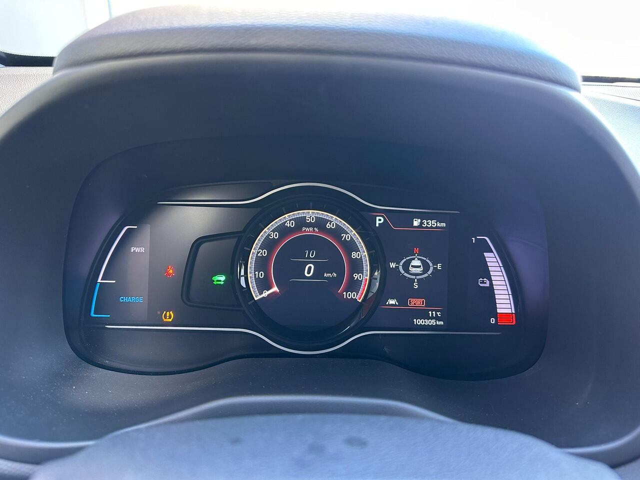 Hyundai Kona EV Comfort 64 kWh | SOH: 94,6% | Trekhaak | 3 Fase | Warmtepomp | Navi | Adaptive CC | Climate |
