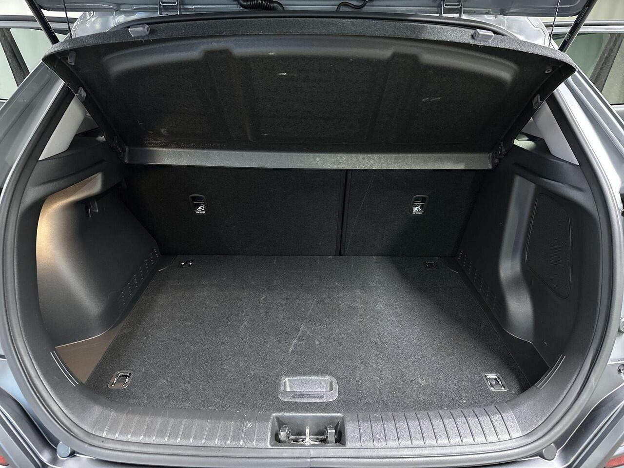 Hyundai Kona 1.6 GDI HEV Fashion Automaat | Navi | HUD | Krell