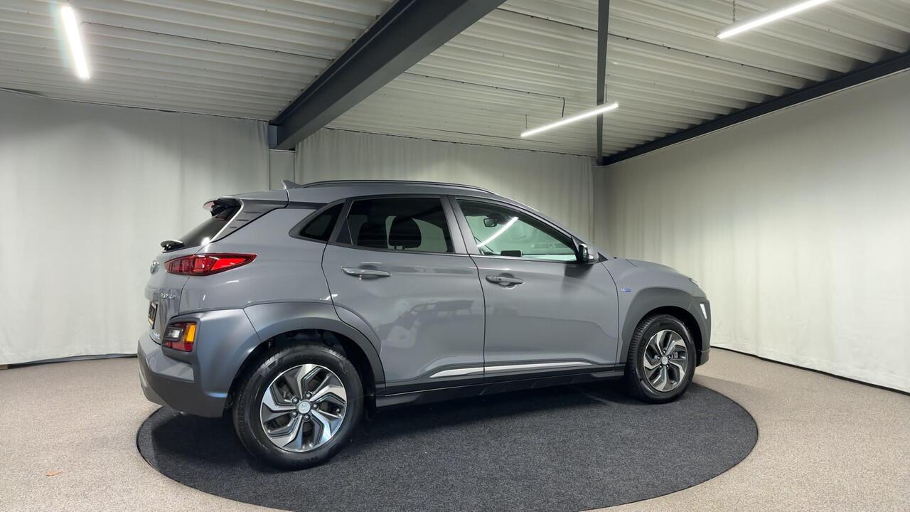 Hyundai Kona 1.6 GDI HEV Fashion Automaat | Navi | HUD | Krell