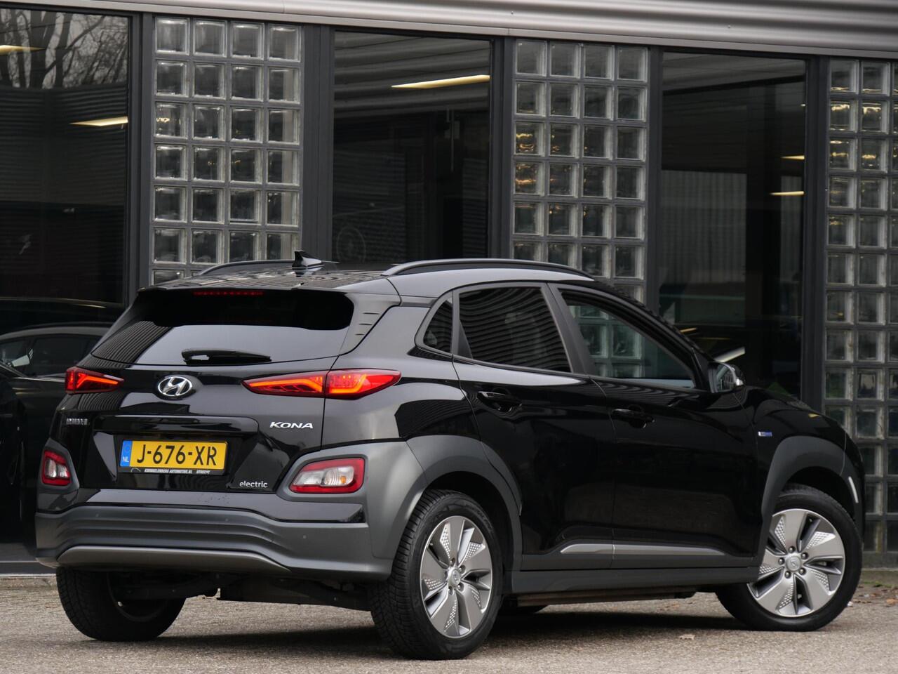 Hyundai Kona EV 64kWh FASHION/ 3-FASE/ SOH 96%/ HEAD-UP/ BLINDSPOT/ KEYLESS