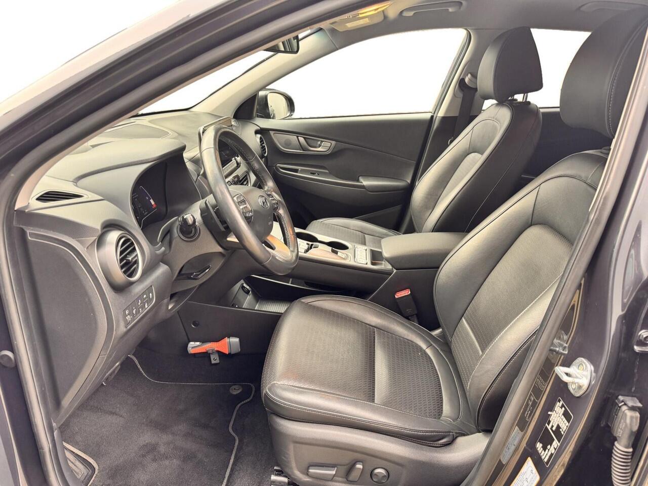 Hyundai Kona EV Premium 64 kWh Stoelvent., Warmtepomp