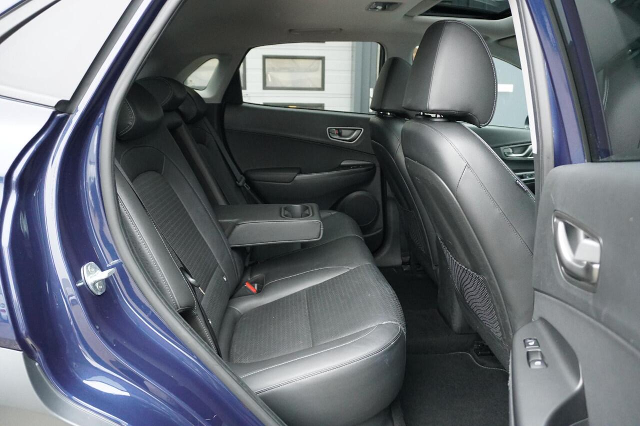 Hyundai Kona EV Premium Sky 64 kWh + PANODAK / STOELVENTILATIE / HEAD-UP