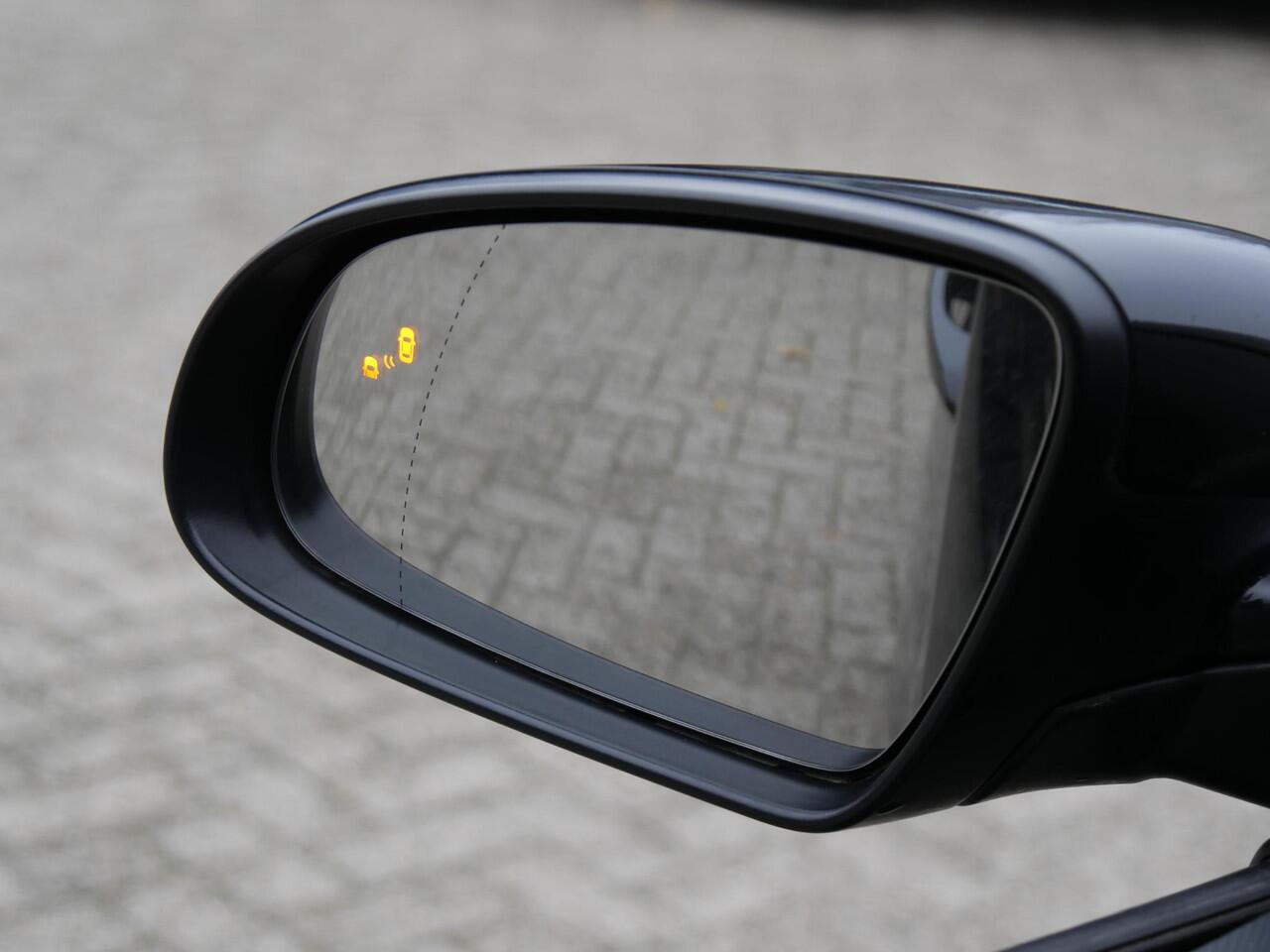 Hyundai Kona EV 64kWh FASHION/ 3-FASE/ SOH 100%/ TREKHAAK/ HEAD-UP/ BLINDSPOT/ KEYLESS