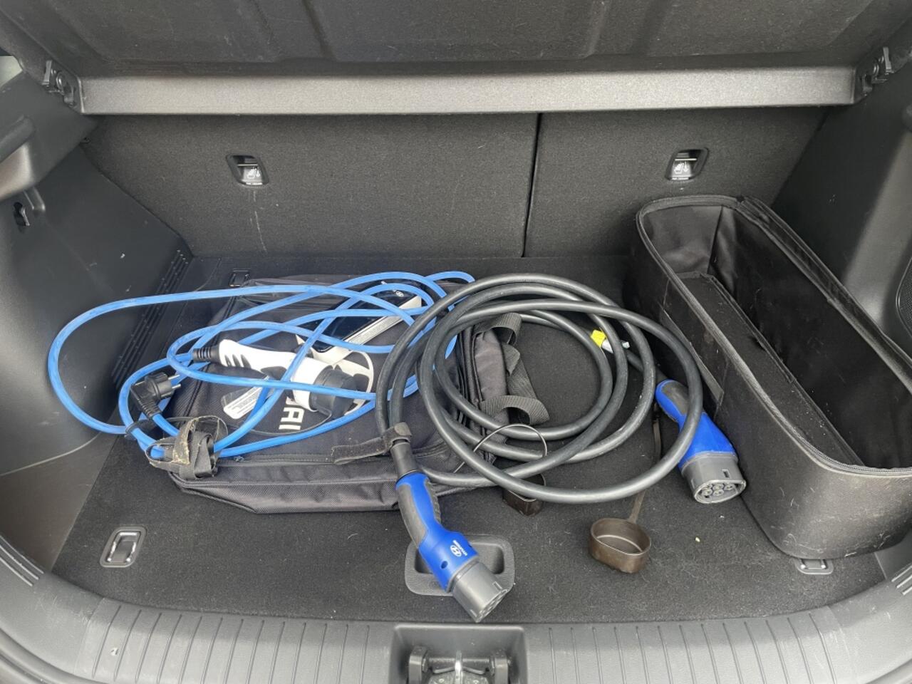 Hyundai Kona EV Fashion 64 kWh*RIJKLAARPRIJS*