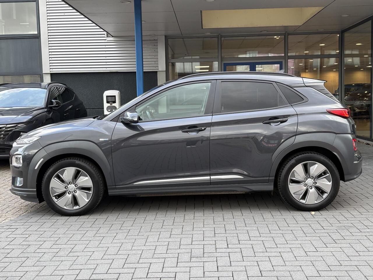 Hyundai Kona EV Limited 64 kWh | VOL! | 100% SOH | Stoel- Ventilatie & Verwarming | Leder | Head-Up |