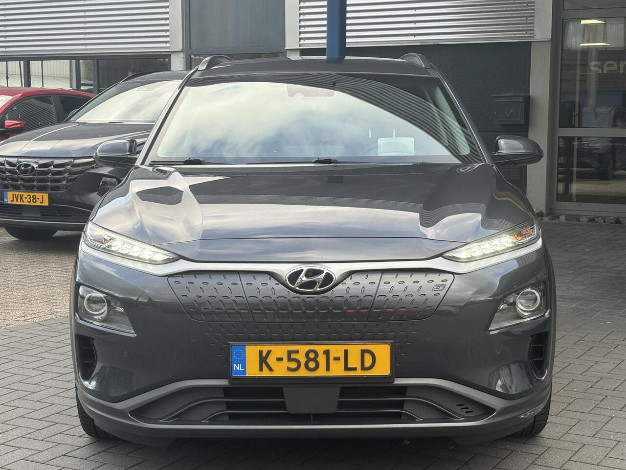 Hyundai Kona EV Limited 64 kWh | VOL! | 100% SOH | Stoel- Ventilatie & Verwarming | Leder | Head-Up |