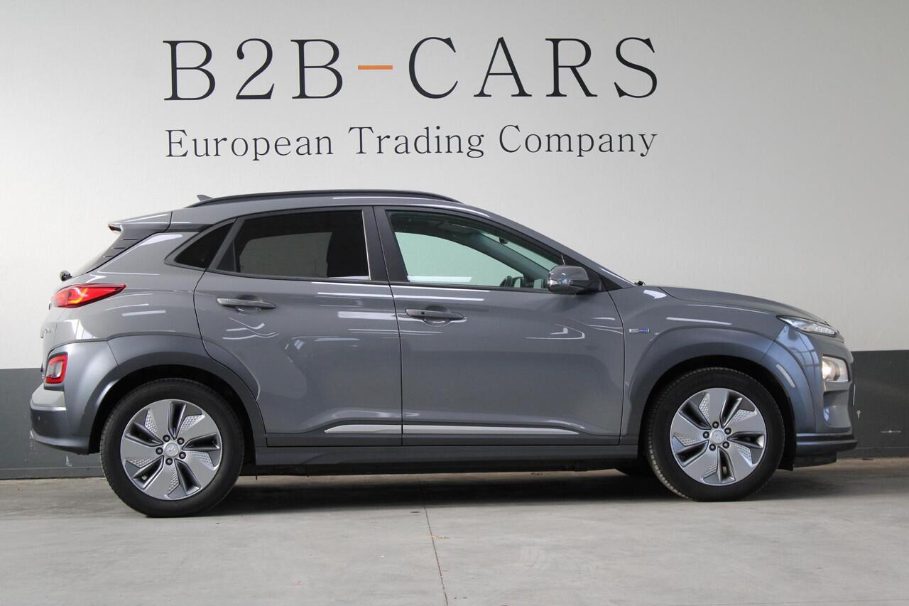 Hyundai Kona EV Fashion 64 kWh SOH 100% - Head-up - Navigatie