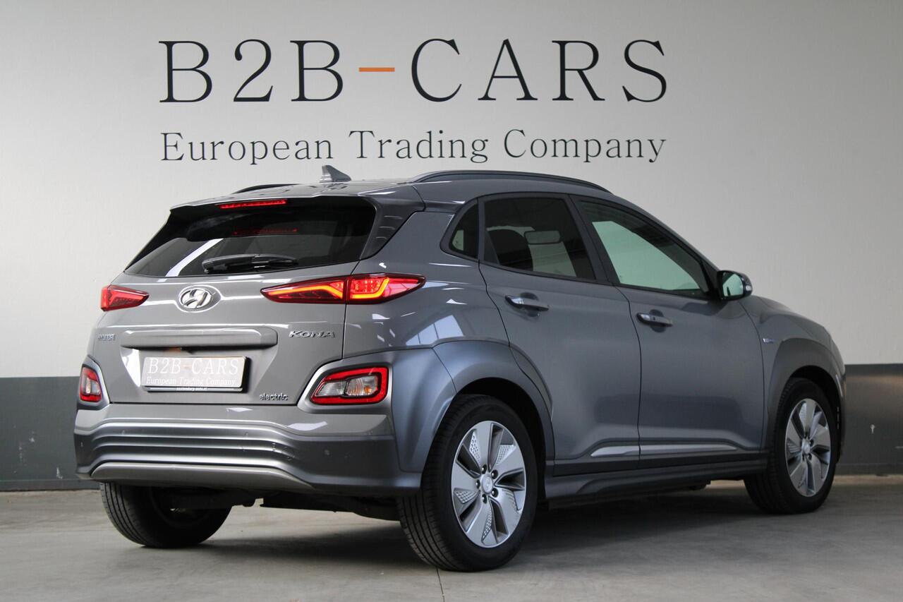 Hyundai Kona EV Fashion 64 kWh SOH 100% - Head-up - Navigatie