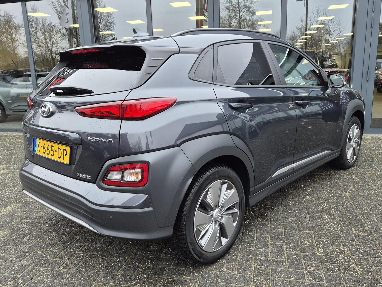 Hyundai Kona EV Fashion 64 kWh | SOH 96,4% | Navigatie | AppleCarplay/AndroidAuto |