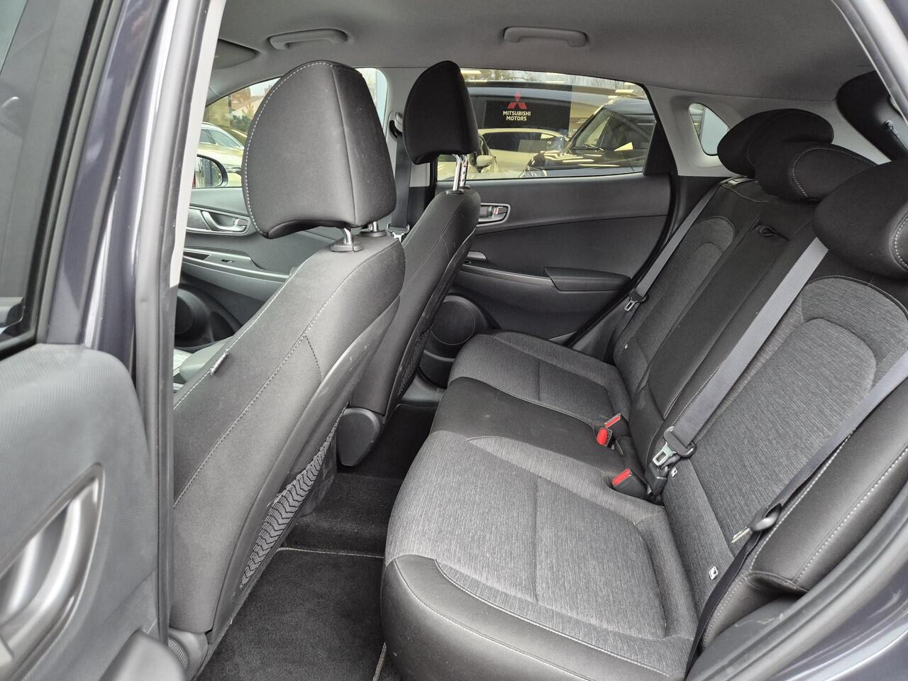 Hyundai Kona EV Fashion 64 kWh | SOH 96,4% | Navigatie | AppleCarplay/AndroidAuto |