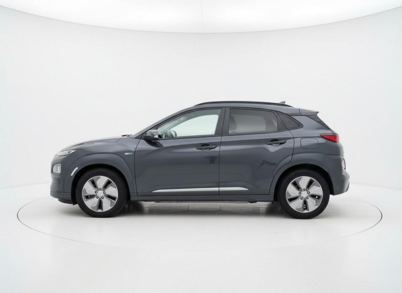 Hyundai Kona EV FASHION 64 KWH, Camera, Pano, HUD