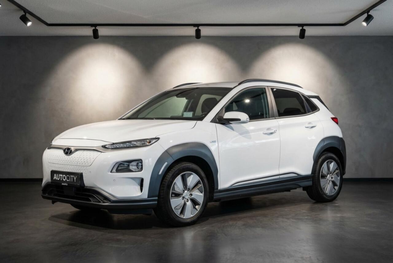 Hyundai Kona EV Limited 64 kWh 100% SOH l HUD l Leder l Elektrische Stoelen