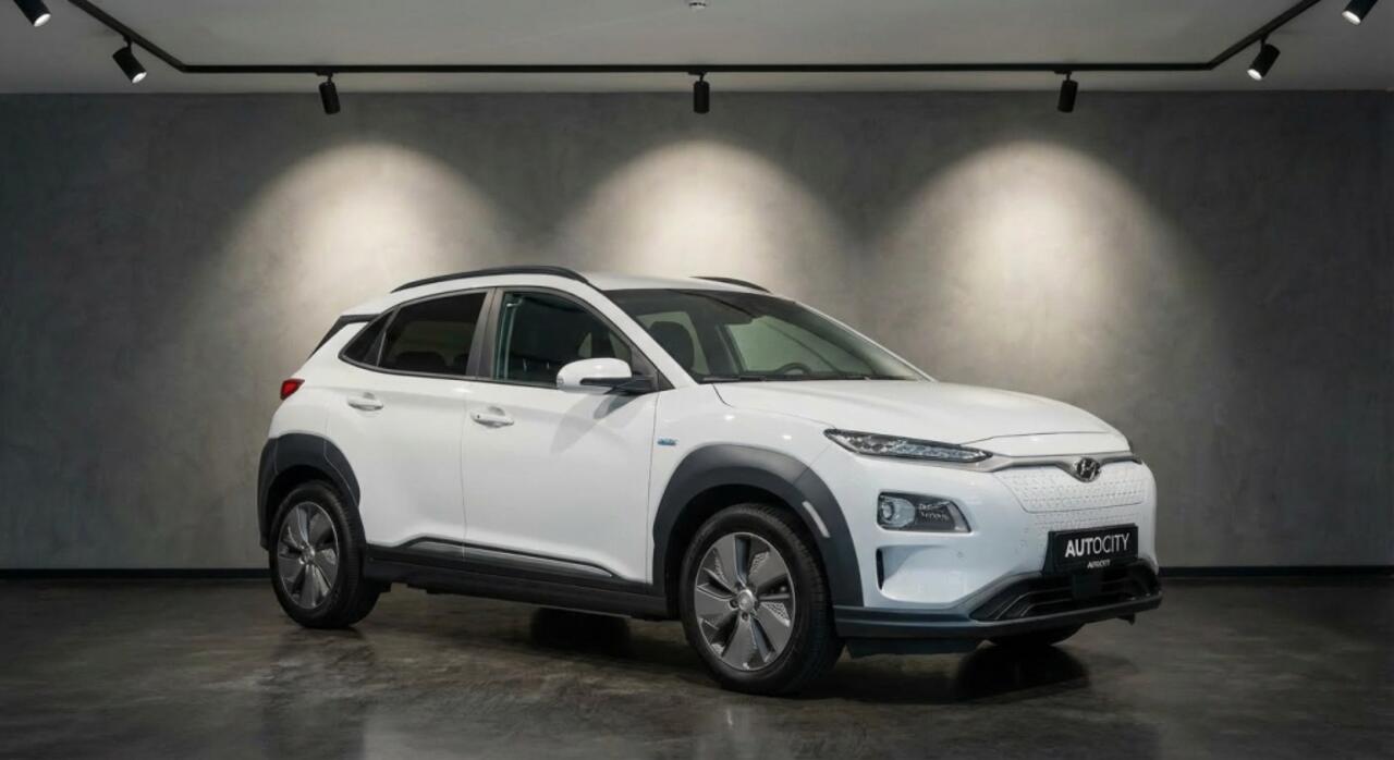 Hyundai Kona EV Limited 64 kWh 100% SOH l HUD l Leder l Elektrische Stoelen