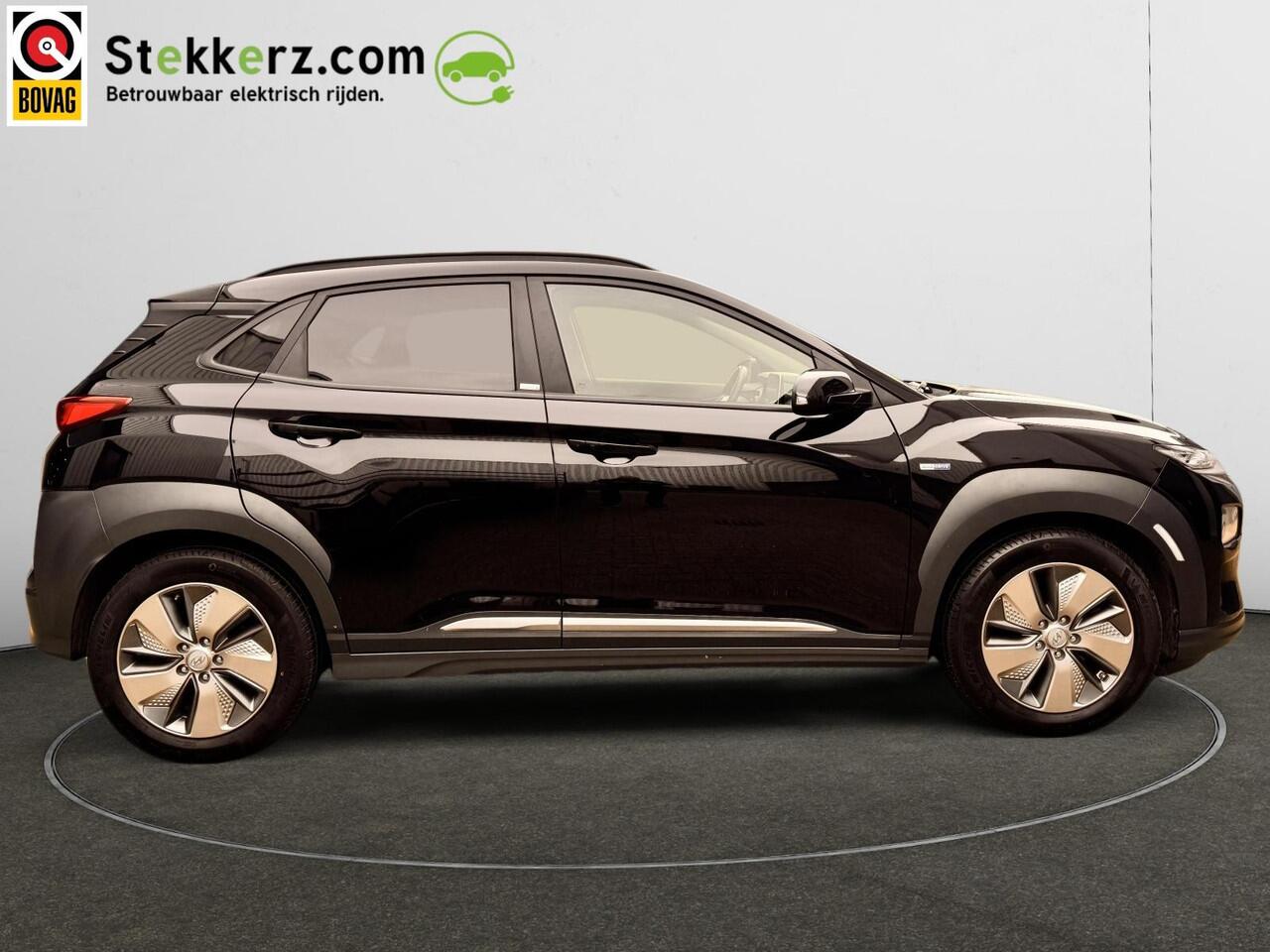 Hyundai Kona EV Premium 64 kWh SOH 99%, Stoelverwarming