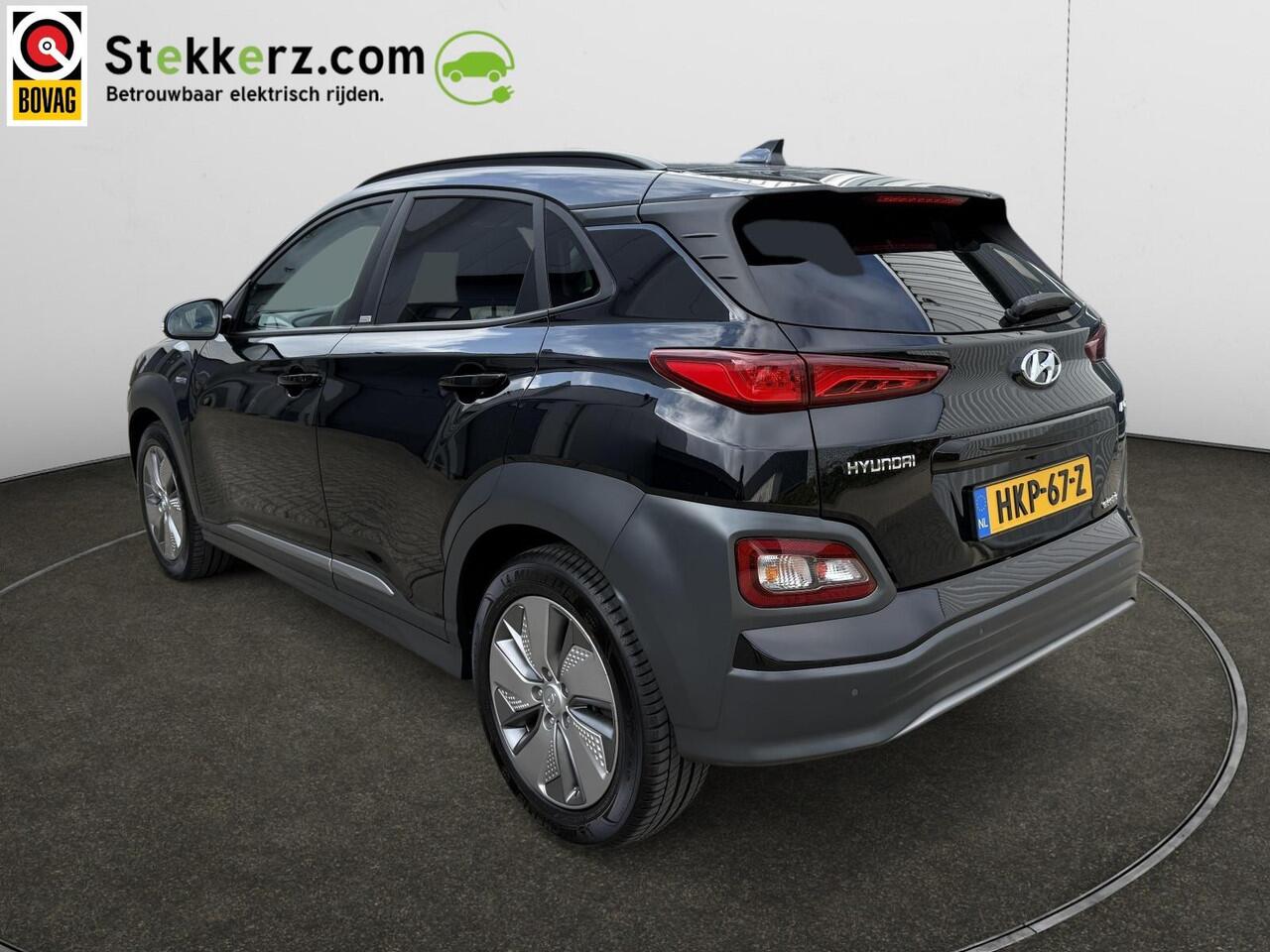 Hyundai Kona EV Premium 64 kWh SOH 99%, Stoelverwarming