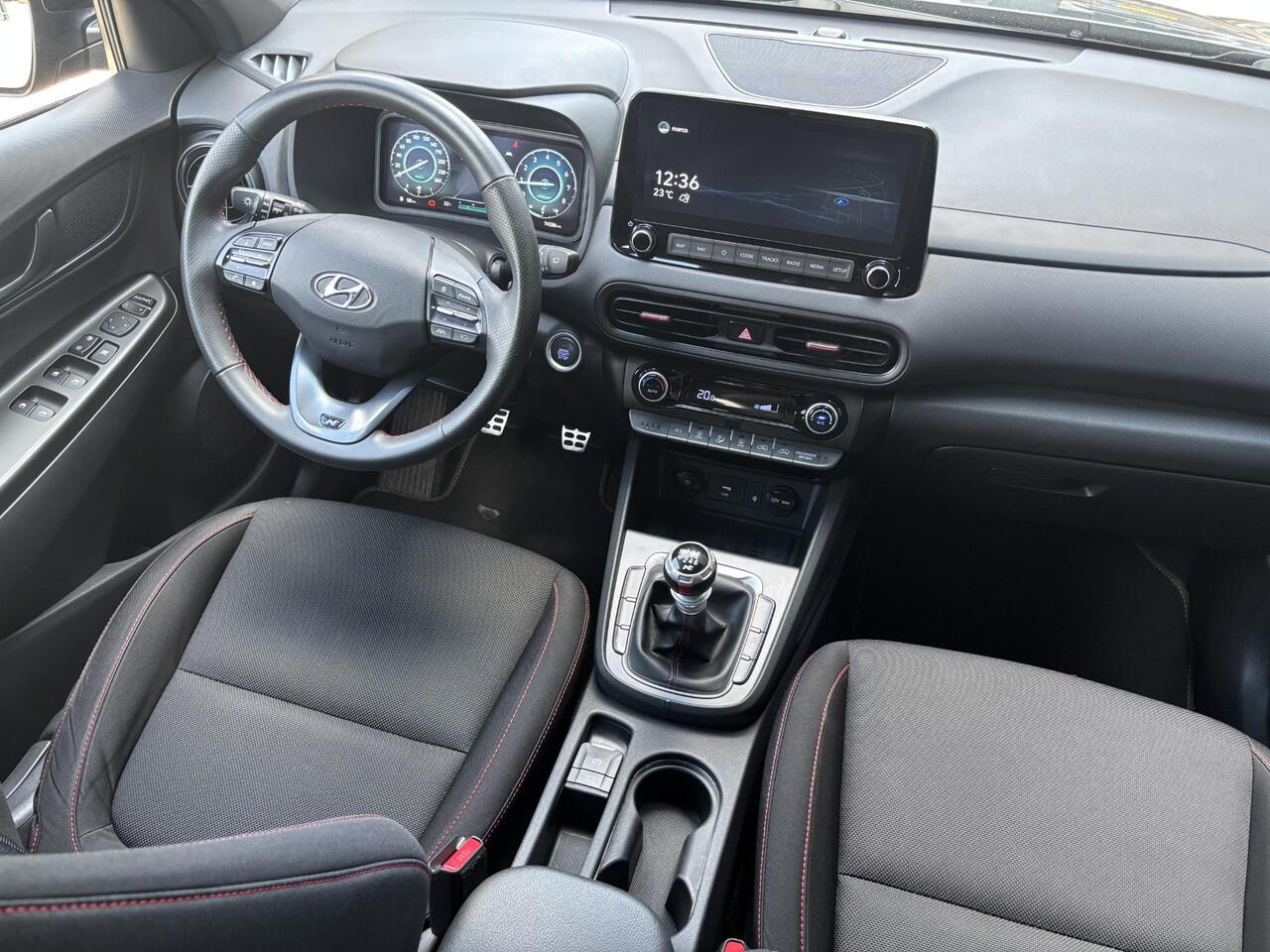 Hyundai Kona 1.0 T-GDI 120 PK N Line | Ingebouwde navigatiesysteem | Keyless entry | Camera 18'' | 2-Tone lmv |