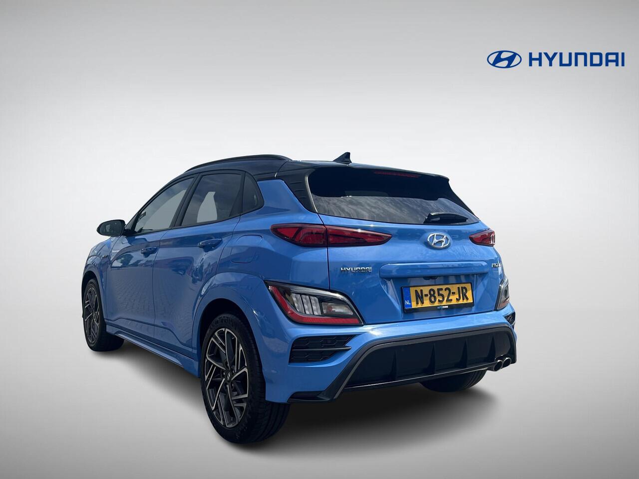 Hyundai Kona 1.0 T-GDI N Line | Navigatie Full-Map | Stoelverwarming + Ventilatie | Digitaal Instrumentenpaneel | Apple Carplay/Android Auto | Leder/Alcantara | LED Koplampen | Rijklaarprijs!