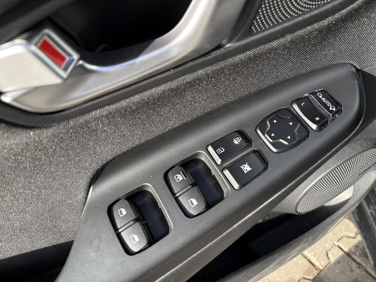 Hyundai Kona 1.6 GDI HEV Fashion / Airco / Apple Carplay/Android Auto / Cruise Control / Automaat /