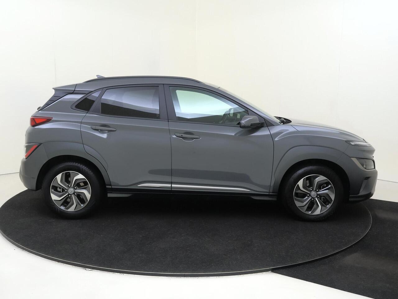 Hyundai Kona 1.6 GDI HEV Fashion | Automaat | Head-up display | Navigatie