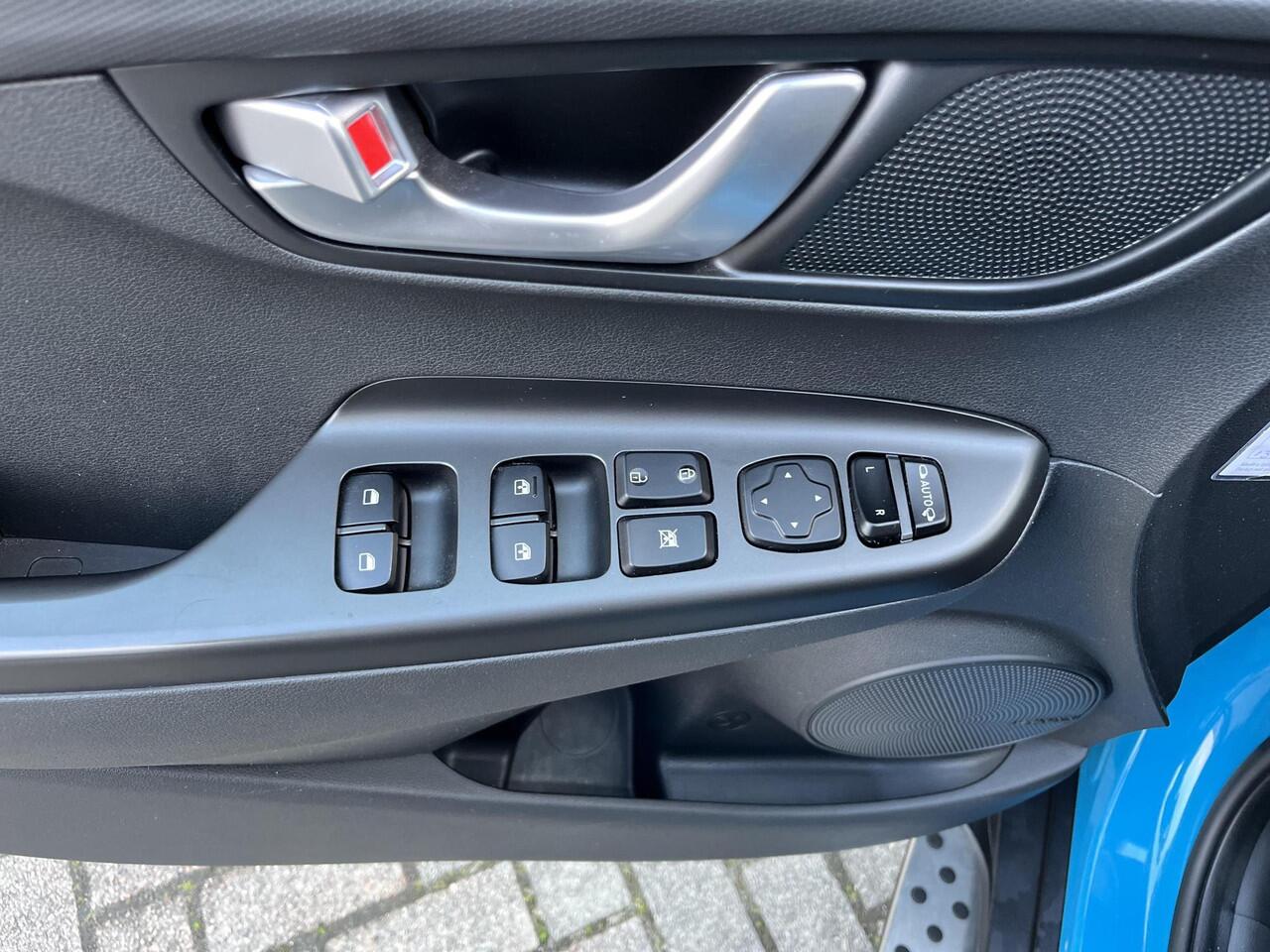 Hyundai Kona EV Fashion 64 kWh | Rijklaar | Navigatie | Grote accu |
