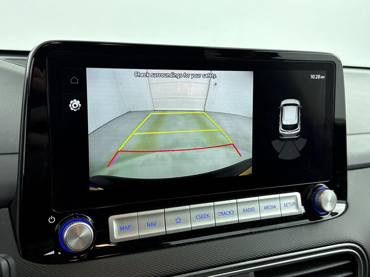 Hyundai Kona EV Comfort Smart 64 kWh | Navigatie met Apple Carplay/Android Auto | Warmtepomp | Stoel en stuurwiel verwarming | climate control | Soh 95,3% |