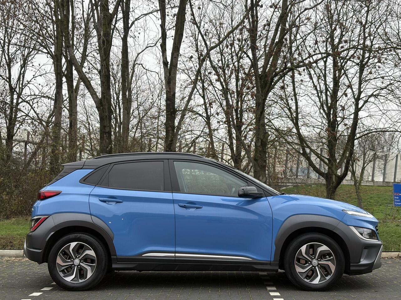 Hyundai Kona Fashion 1.6 GDI HEV 105pk | STOELVERW. | CAMERA | APPLE CARPLAY / ANDROID AUTO | LM-VELGEN |