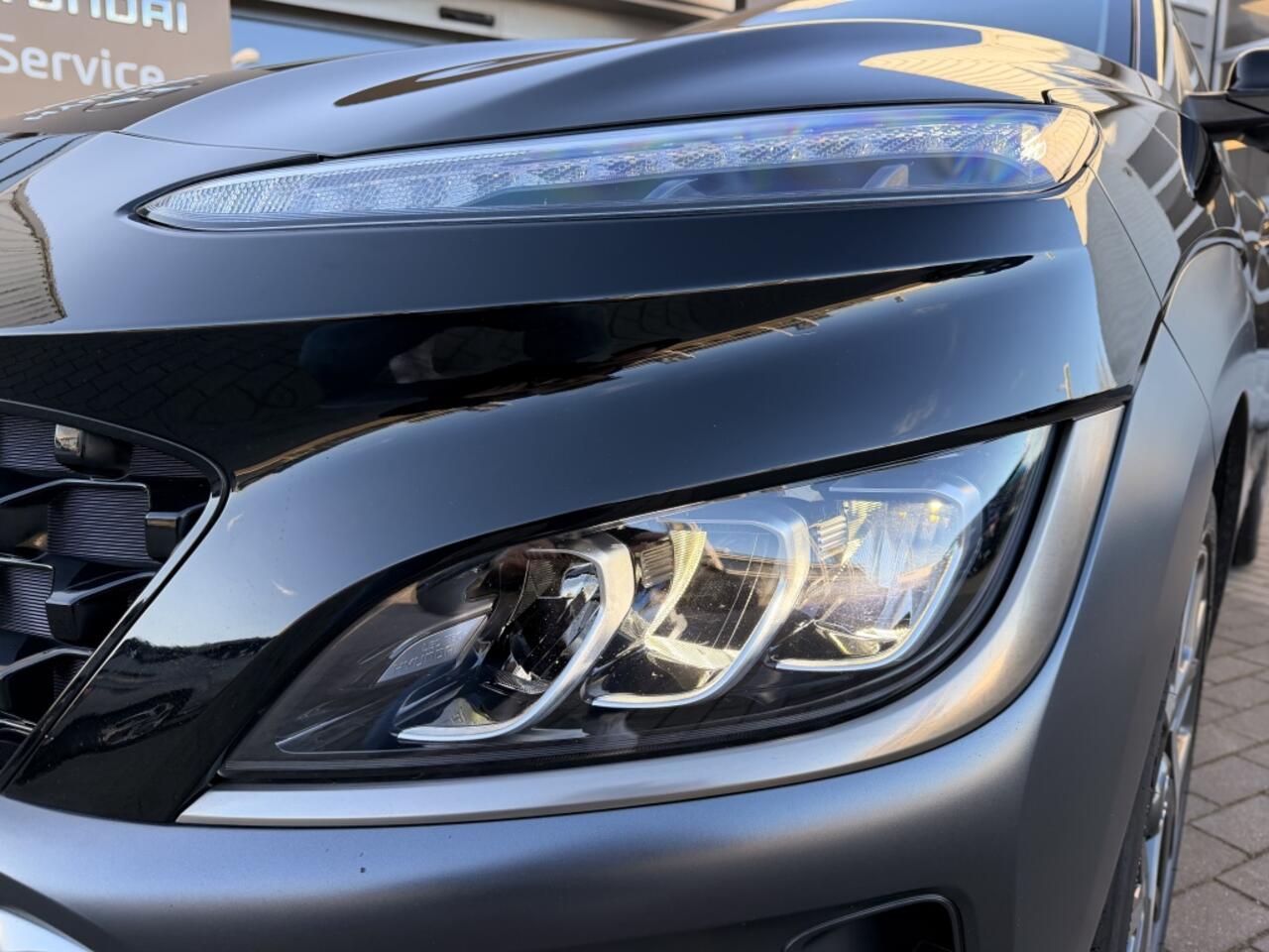 Hyundai Kona 1.6 GDI HEV Premium | Leder | Navigatie | Stoel verwarming | Com