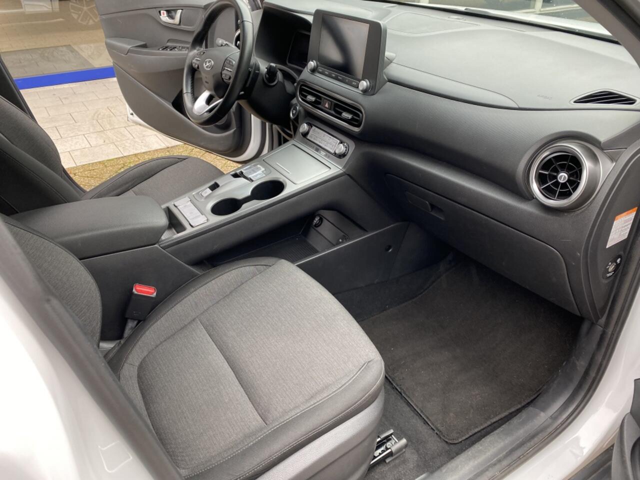 Hyundai Kona automaat navigatie EV 39 automaat