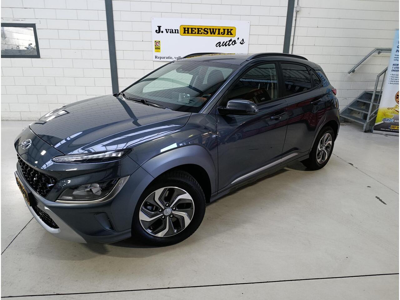 Hyundai Kona 1.6 GDI HEV Fashion Sky Schuifdak | Lmv | Automaat | Navi