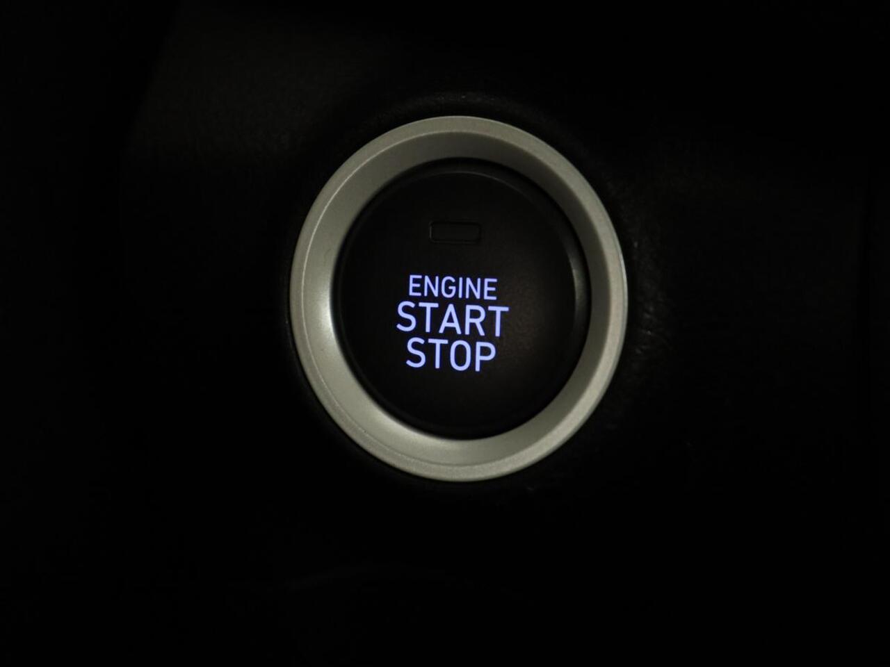 Hyundai Kona 1.6 GDI HEV Premium | Leder | Stoelventilatie | Adaptive cruise | Head-Up | Carplay | Camera | Achterbankverwarming | Navigatie | Keyless | Climate control