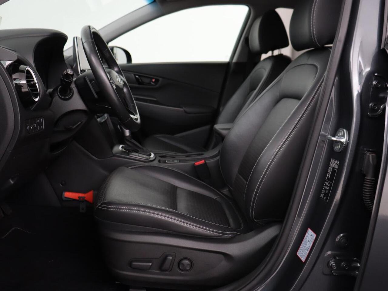 Hyundai Kona 1.6 GDI HEV Premium | Leder | Stoelventilatie | Adaptive cruise | Head-Up | Carplay | Camera | Achterbankverwarming | Navigatie | Keyless | Climate control