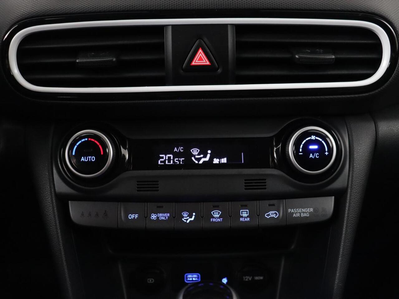 Hyundai Kona 1.6 GDI HEV Premium | Leder | Stoelventilatie | Adaptive cruise | Head-Up | Carplay | Camera | Achterbankverwarming | Navigatie | Keyless | Climate control