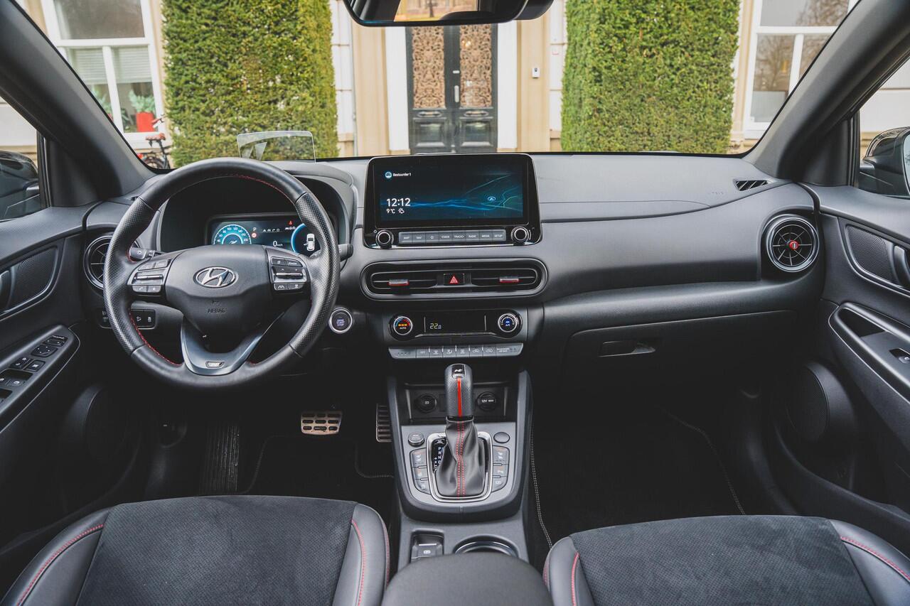 Hyundai Kona 1.6 T-GDI N-Line 199 PK | ADAPTIVE | STOELVENTILATIE | CAMERA | CARPLAY