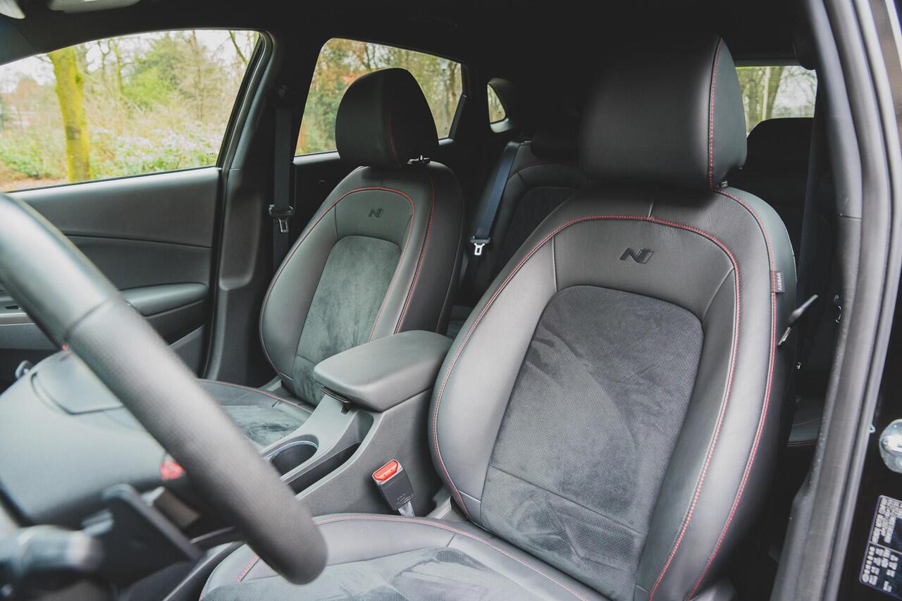 Hyundai Kona 1.6 T-GDI N-Line 199 PK | ADAPTIVE | STOELVENTILATIE | CAMERA | CARPLAY