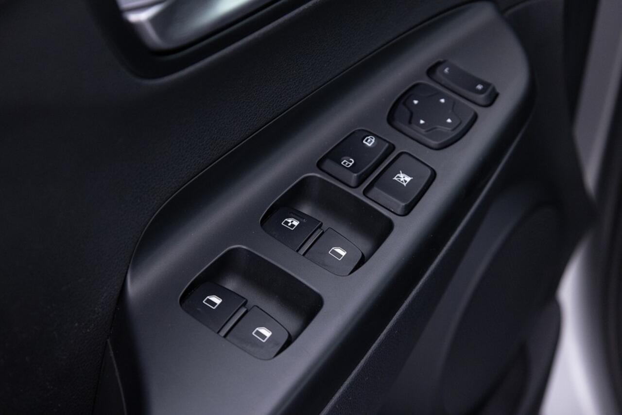 Hyundai Kona EV Fashion 39 kWh | SOH 100% | 3 Fase | CARPLAY | ECC | VELGEN