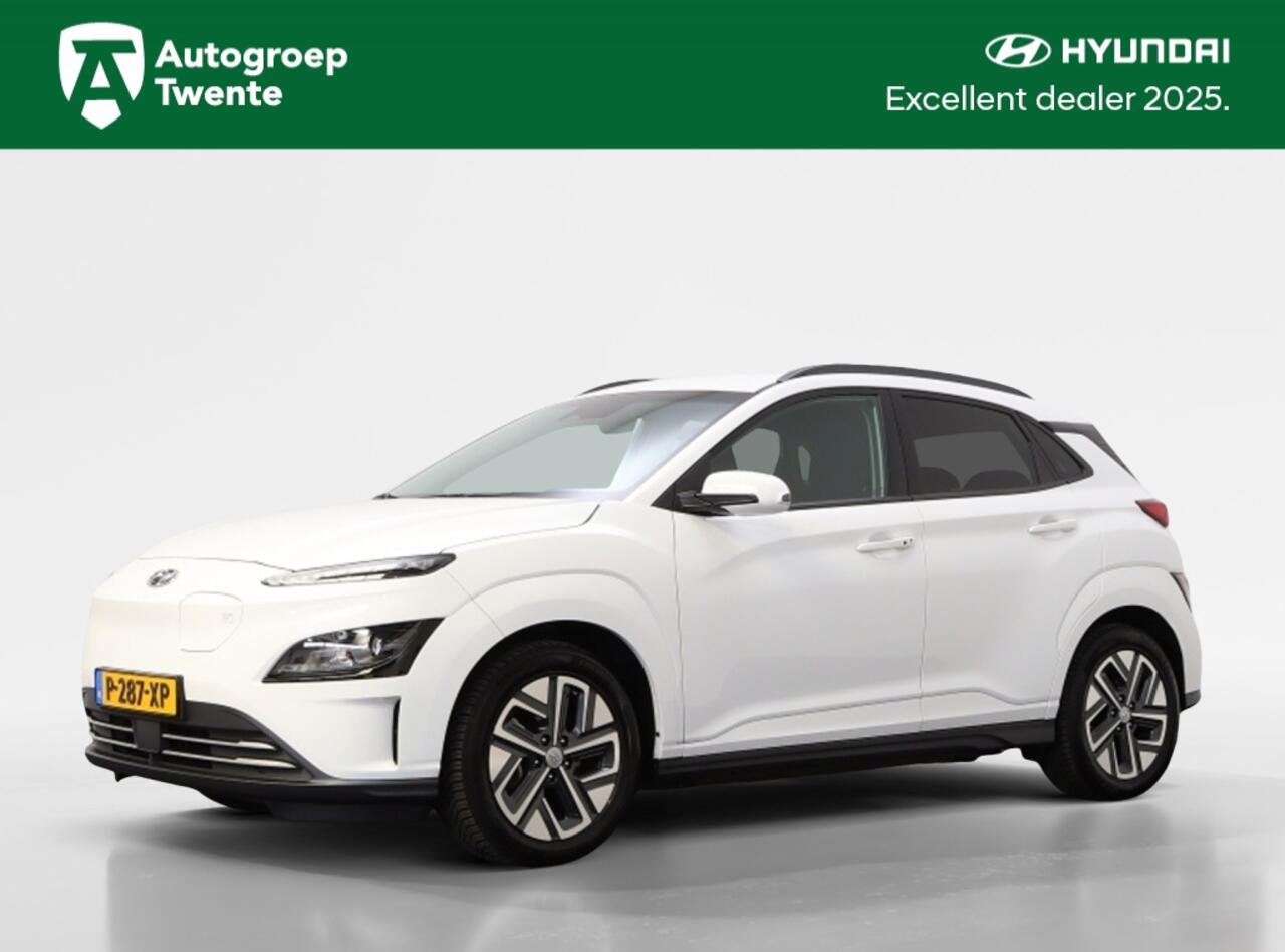 Hyundai Kona EV Fashion 64 kWh | Navigatie | All-season banden |
