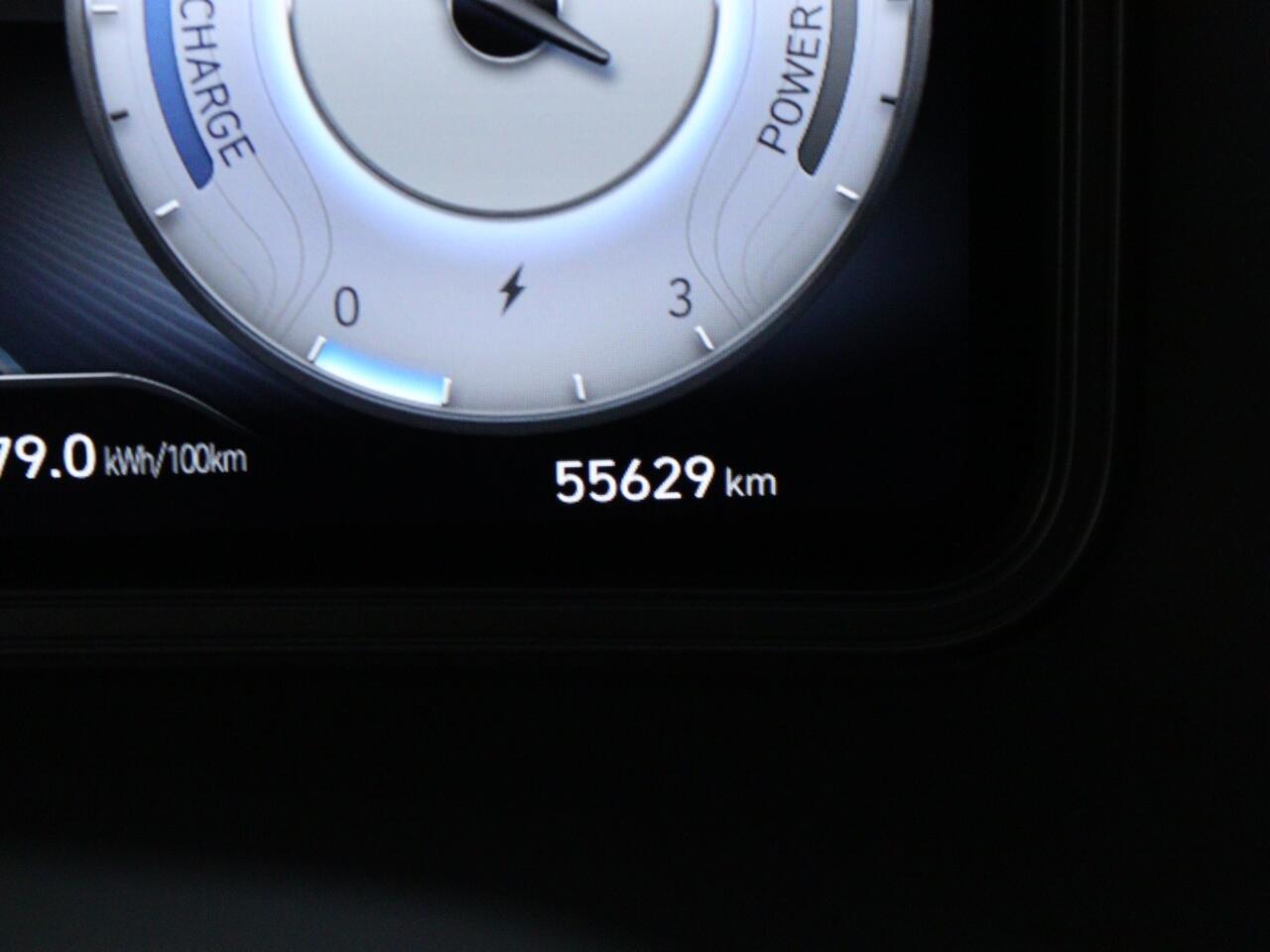 Hyundai Kona EV Fashion 64 kWh | Navigatie | All-season banden |