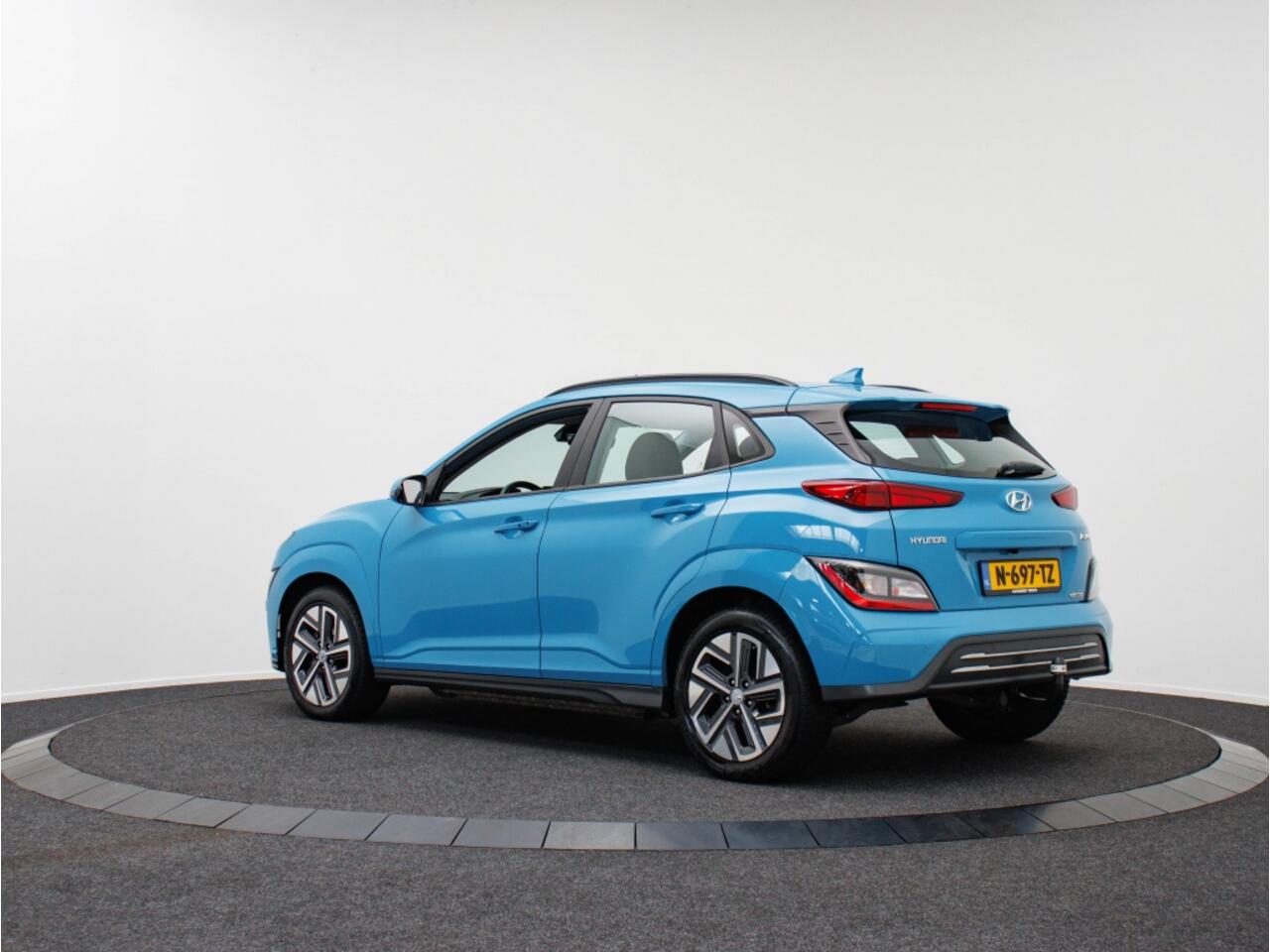 Hyundai Kona EV Comfort 64 kWh | Trekhaak | Warmtepomp | Navigatie