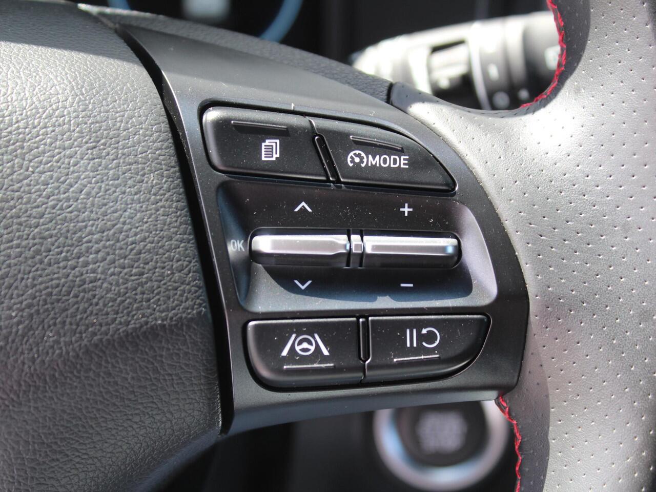 Hyundai Kona 1.0 T-GDI N Line / Navigatie + Apple Carplay/Android Auto / Climate Control / Stoelverwarming + Ventilatie / Cruise Control Adaptief / Achteruitrijcamera /