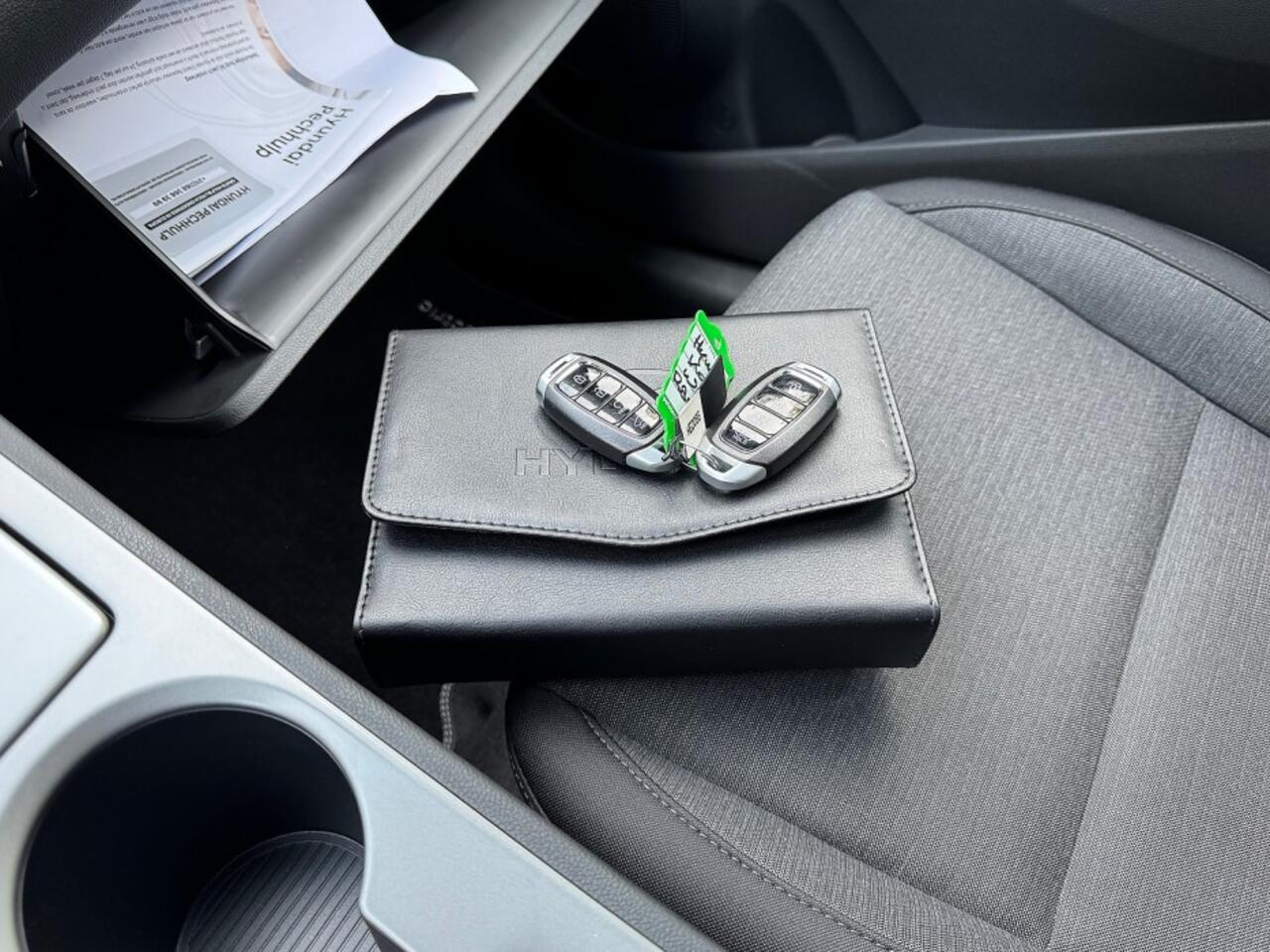 Hyundai Kona EV Comfort 39 kWh fase 3 ecc,lmv,navi,cruise,warmtepomp