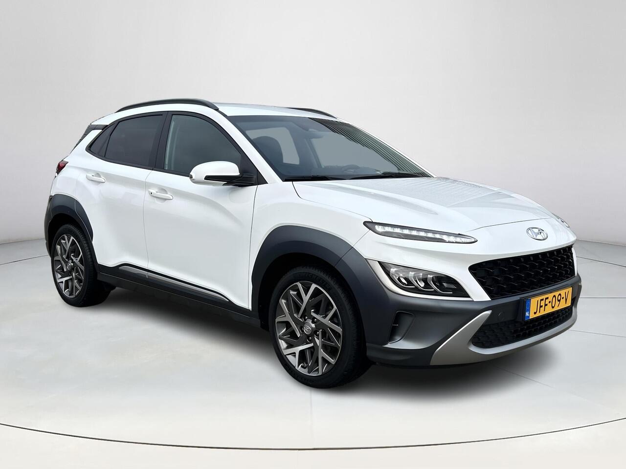 Hyundai Kona 1.6 GDI HEV Comfort | Navigatiesysteem | Achterruitrijcamera | Lichtmetalenvelgen | Parkeersensoren achter| Climate control | Cruisecontrol |