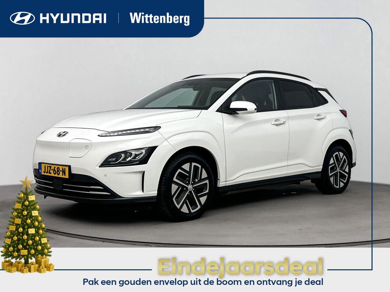 Hyundai Kona EV Fashion 64 kWh | Parkeersensoren voor en achter | Navigatie en Apple Carplay/Andoid Auto | Soh 97,5% |
